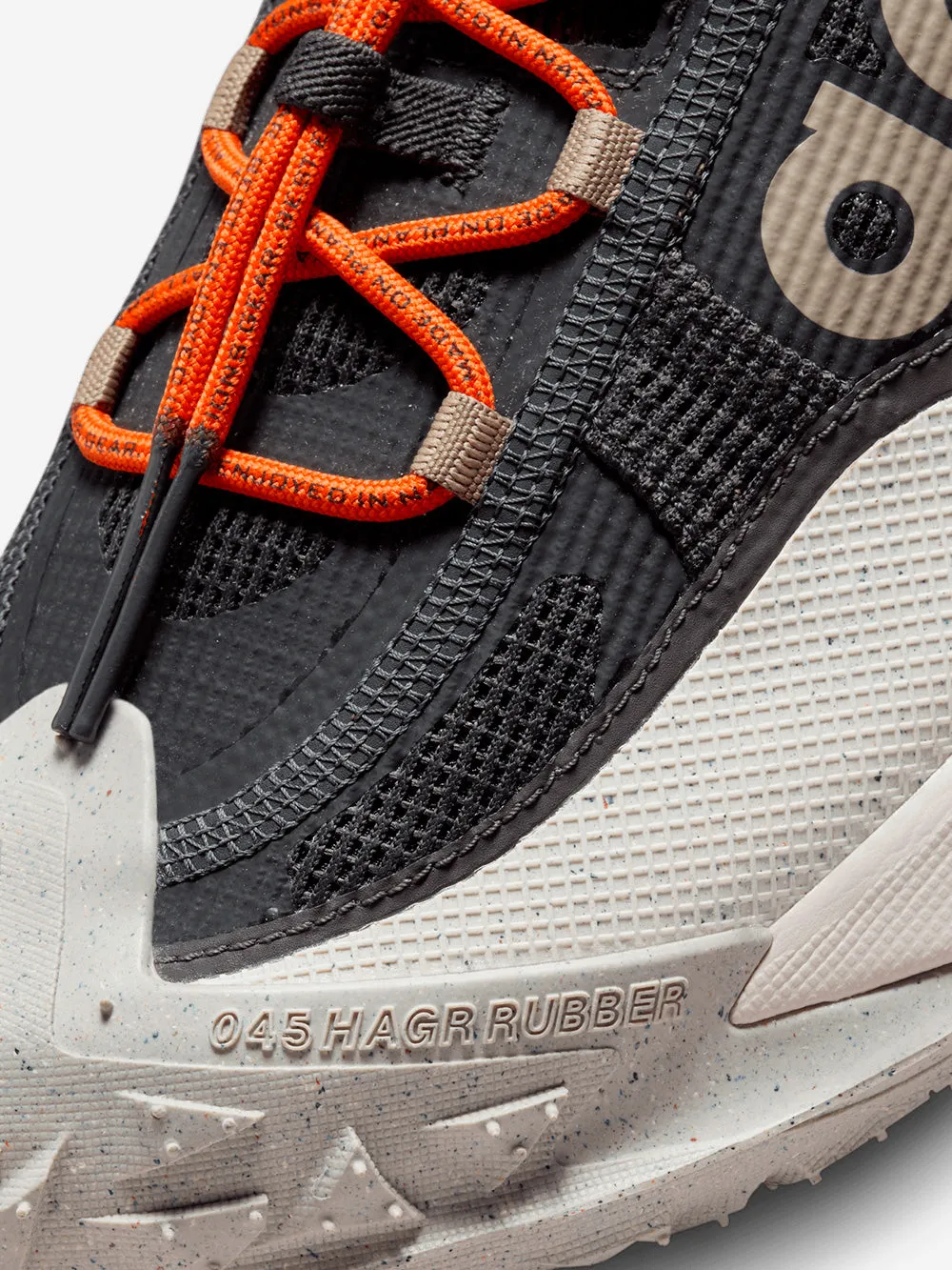 ACG Mountain Fly 2 Low gore-Tex Sneakers