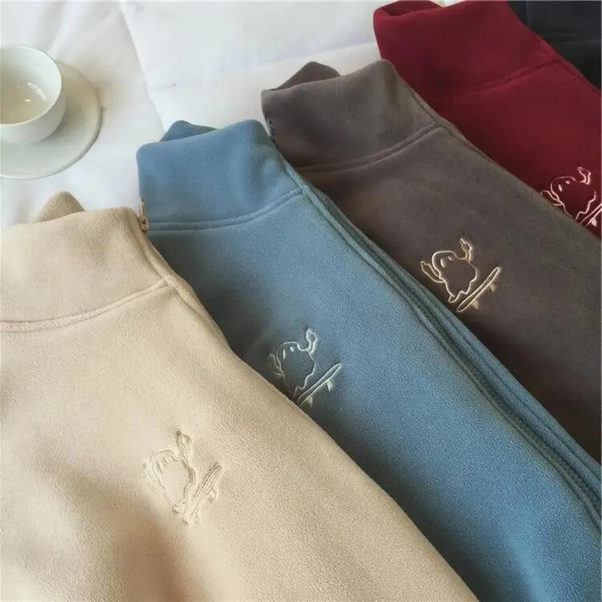 Felpe con cappuccio 2023 Dolcevita ispessito con cerniera Felpa con cappuccio Cardigan Cappotto in pile caldo da donna