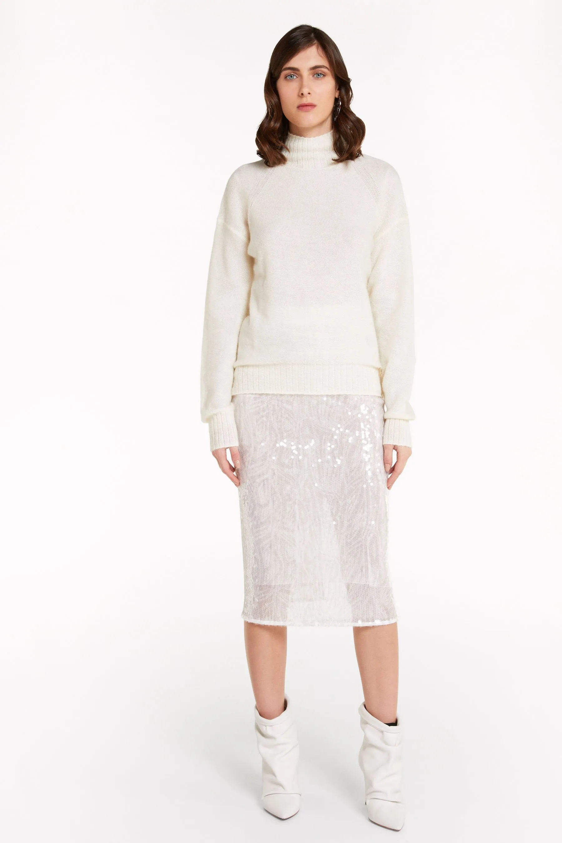 Maglia con collo a cratere