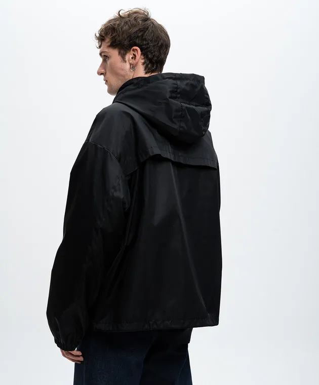 Off-White Giacca a vento nera con ricamo logo OMEB036F24FAB001