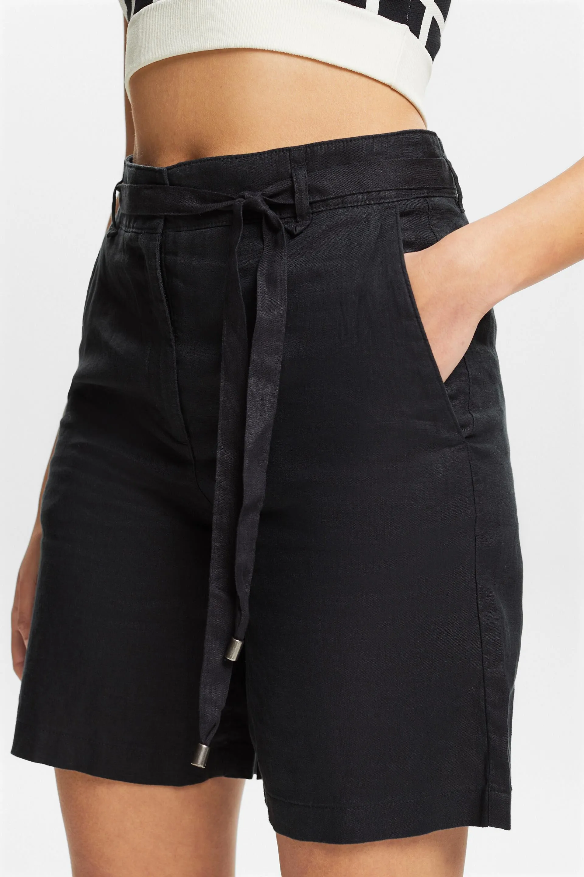 Pantaloncini a gamba larga in lino