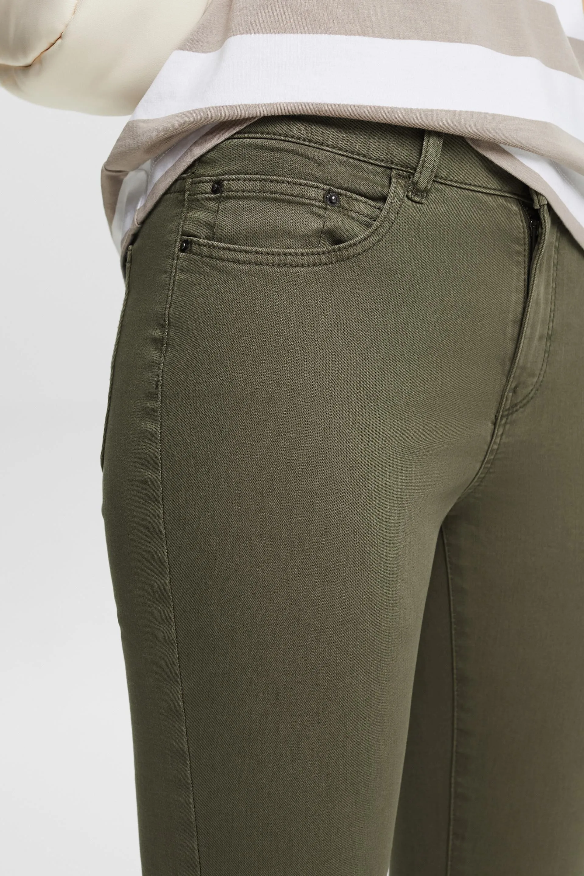Pantaloni stretch con cotone biologico
