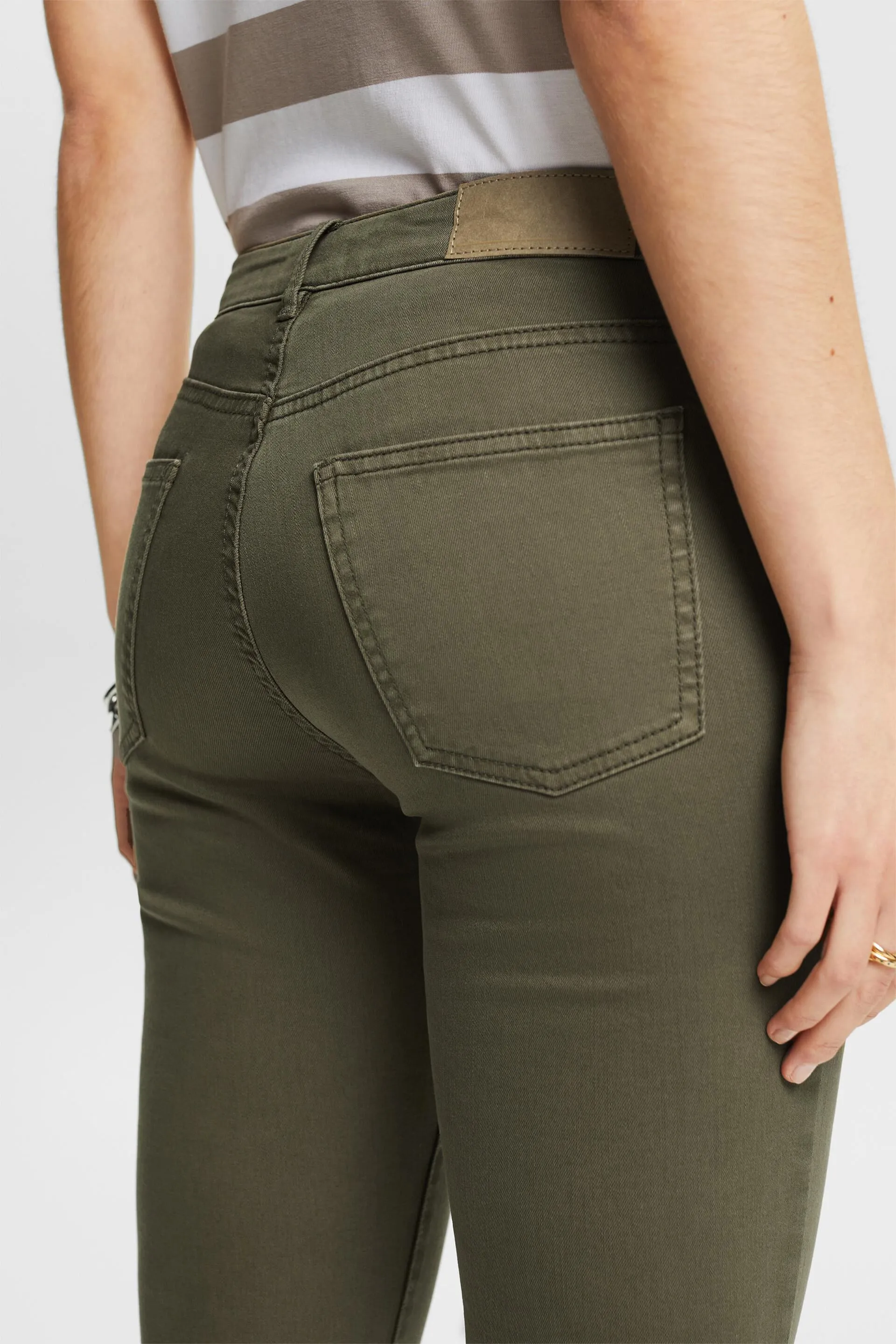 Pantaloni stretch con cotone biologico