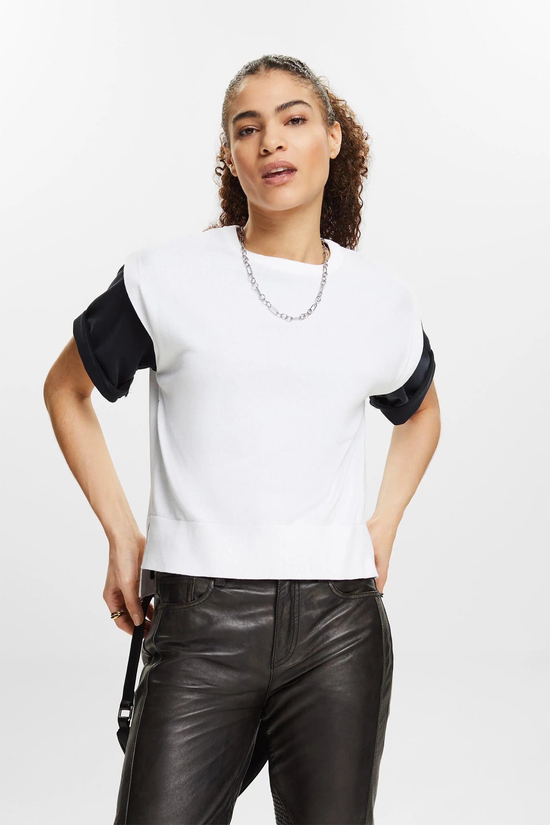 Pullover a girocollo smanicato
