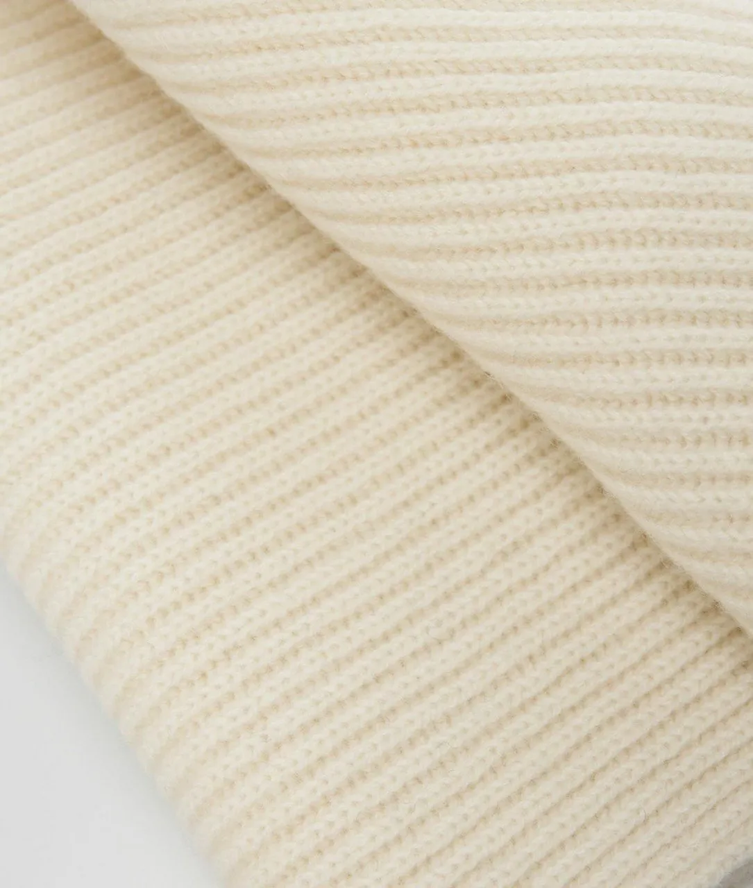 Sciarpa in maglia crema crema