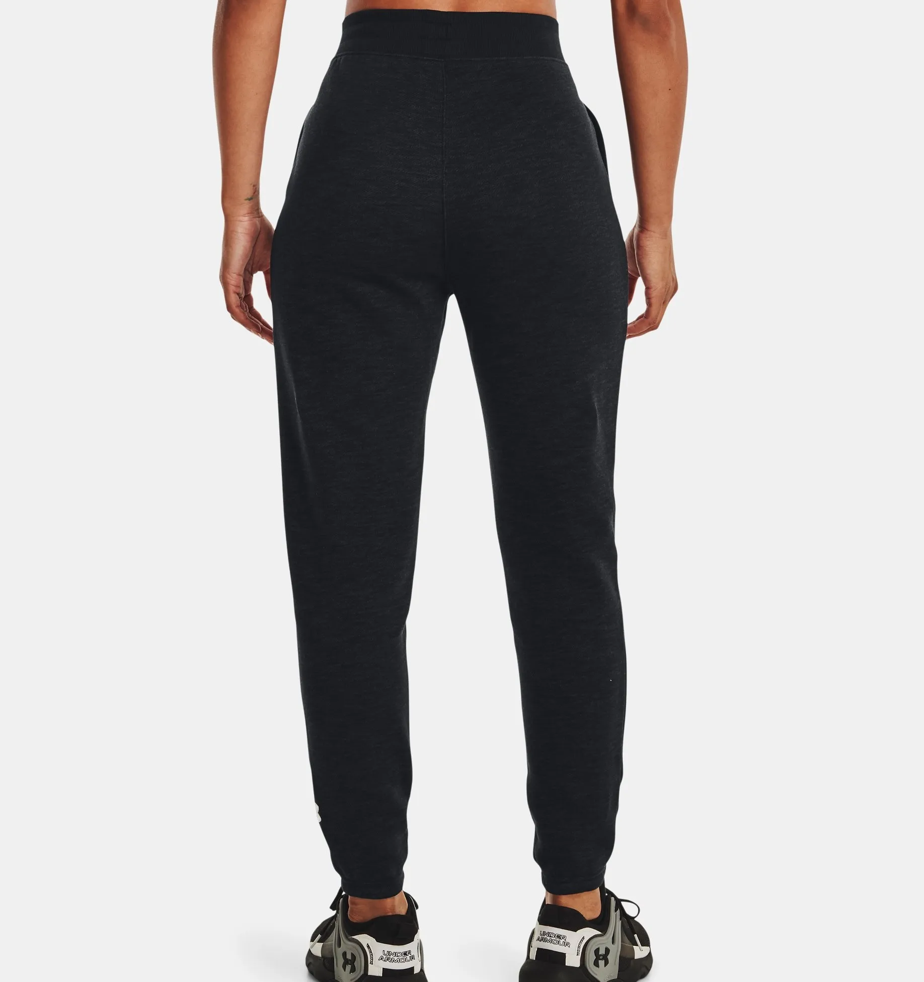 Under Armour Essential Fleece Script Pant Donna