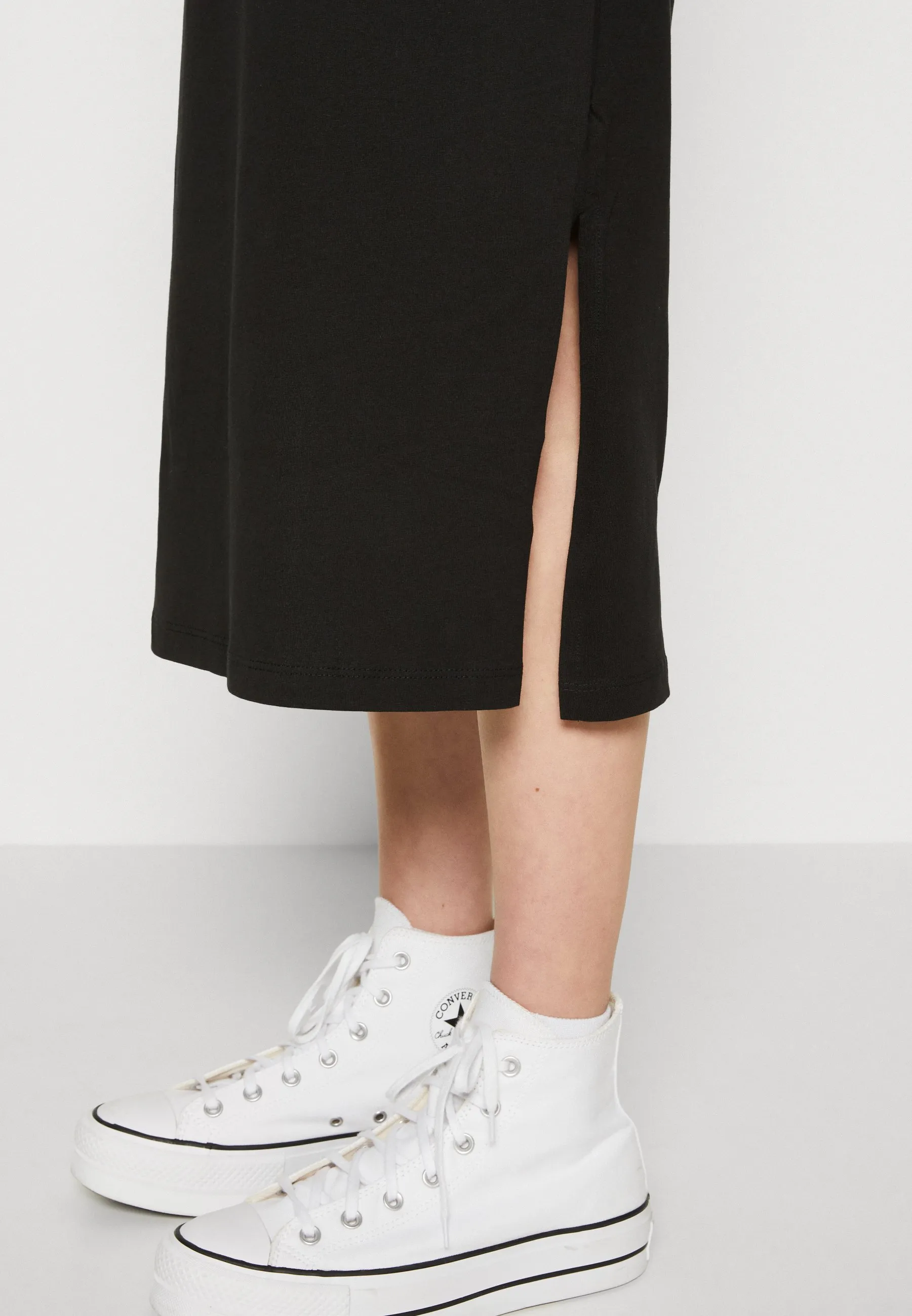 VMMOLLY SS CALF NOOS - Vestito estivo